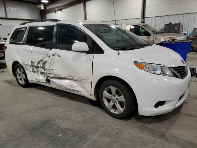 2012 Toyota Sienna LE