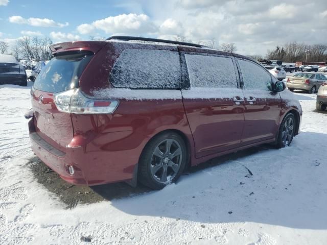 2017 Toyota Sienna SE