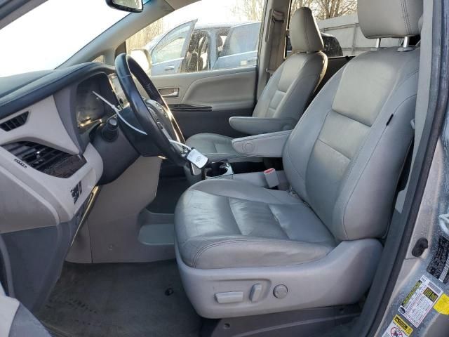 2015 Toyota Sienna XLE