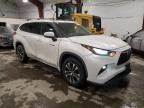 2020 Toyota Highlander Hybrid XLE