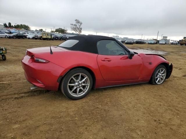 2016 Mazda MX-5 Miata Sport