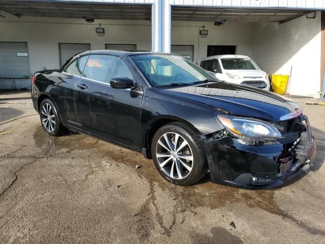 2013 Chrysler 200 S