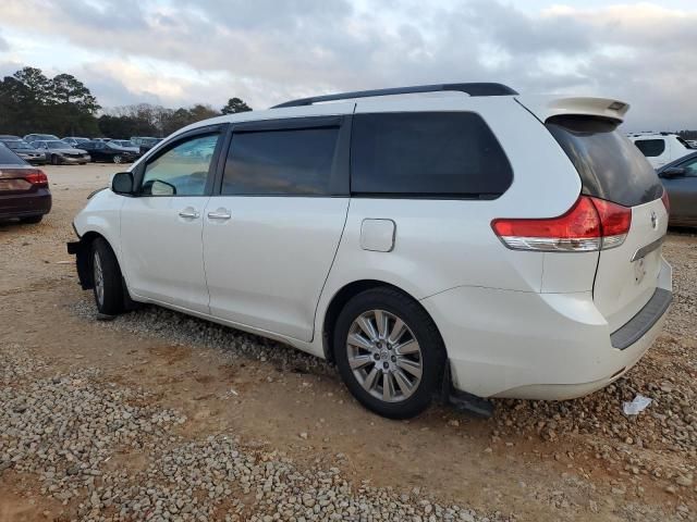 2013 Toyota Sienna XLE