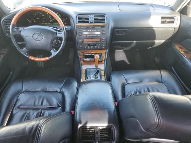 1999 Lexus LS 400