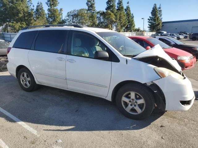 2005 Toyota Sienna CE