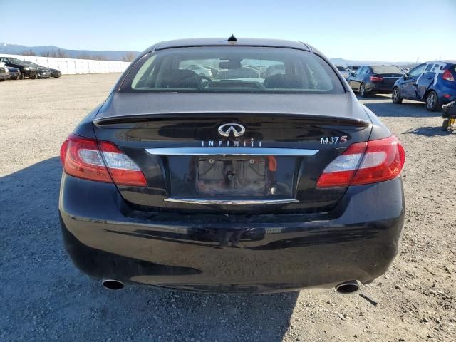 2011 Infiniti M37