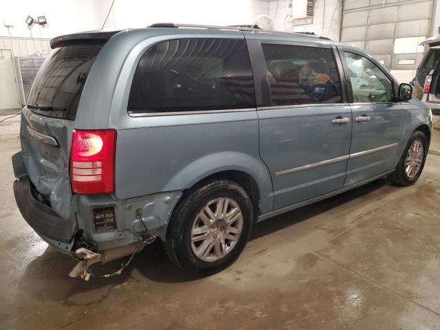 2010 Chrysler Town & Country Limited