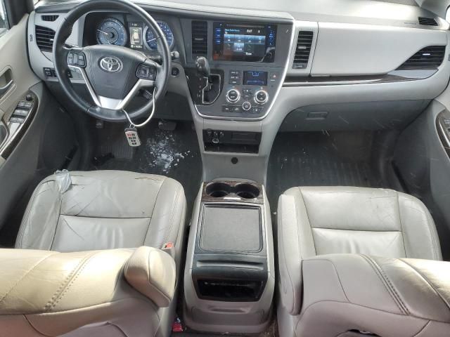 2015 Toyota Sienna XLE