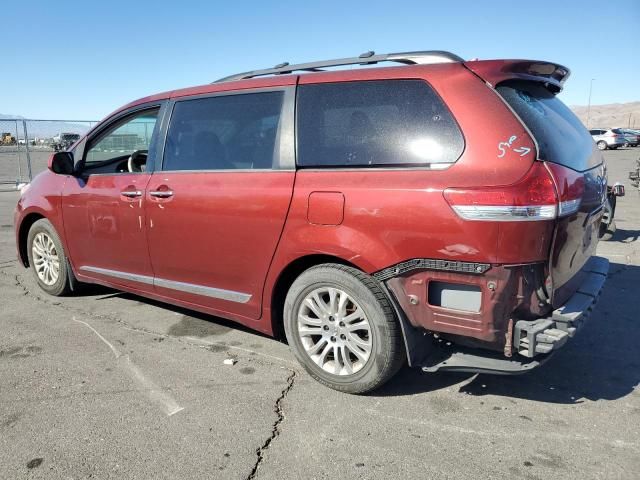 2011 Toyota Sienna XLE