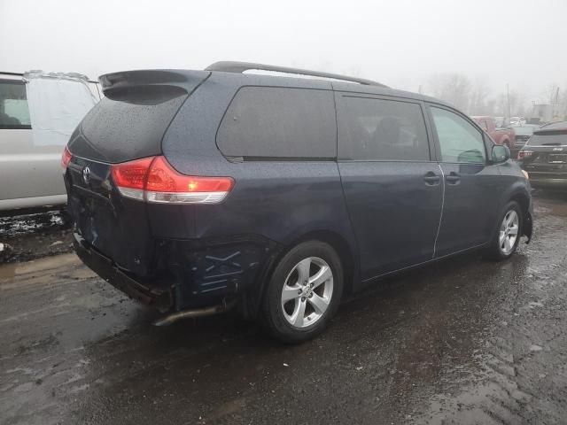 2011 Toyota Sienna LE