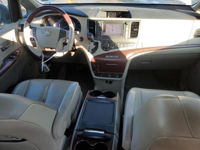 2011 Toyota Sienna XLE