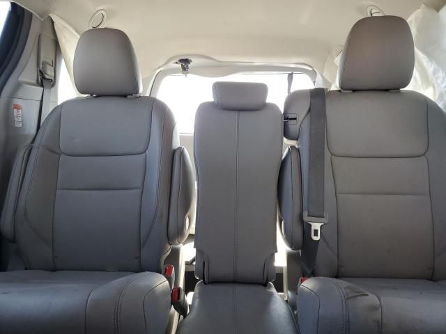 2015 Toyota Sienna XLE