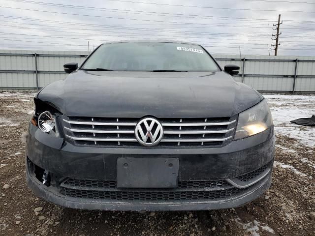 2013 Volkswagen Passat SE