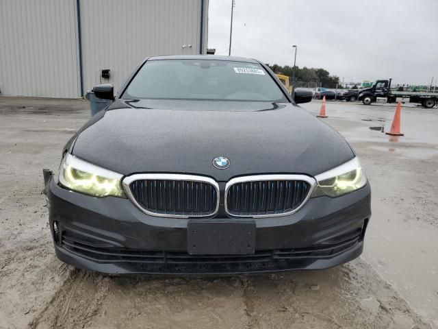 2019 BMW 530E