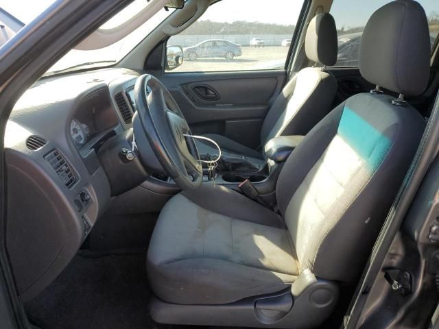 2005 Ford Escape XLS