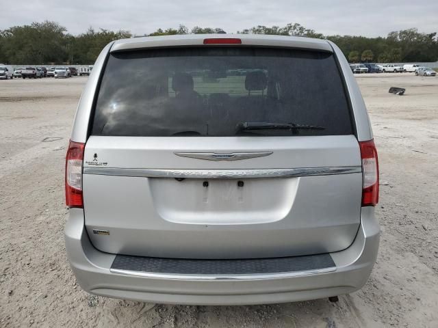 2012 Chrysler Town & Country Touring