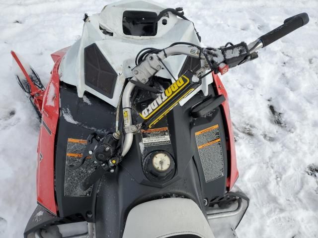 2015 Polaris Switchback