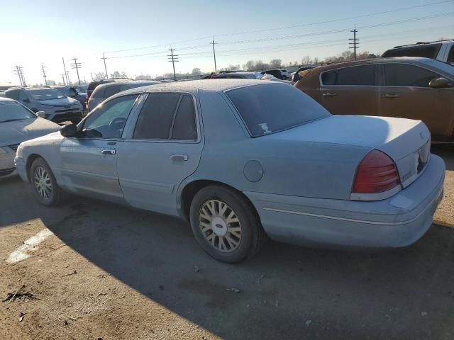 2004 Ford Crown Victoria LX