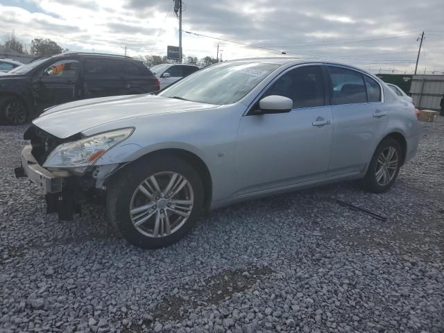 2015 Infiniti Q40