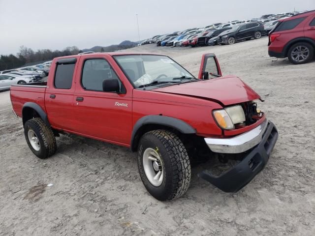 2000 Nissan Frontier Crew Cab XE