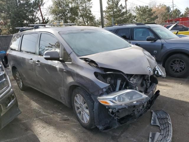 2017 Toyota Sienna XLE