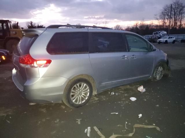 2014 Toyota Sienna XLE