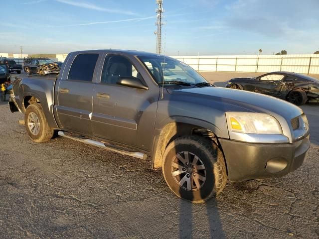 2007 Mitsubishi Raider LS