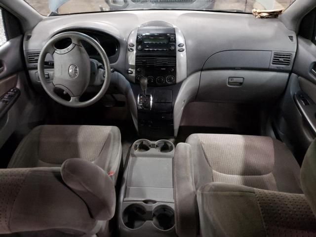 2010 Toyota Sienna CE