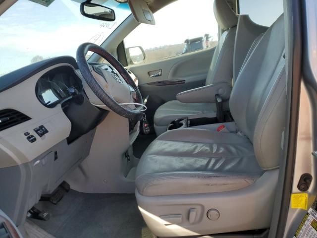 2012 Toyota Sienna XLE