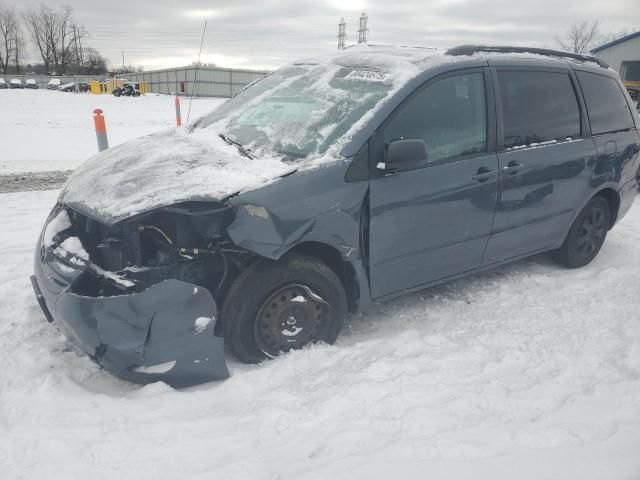 2009 Toyota Sienna CE