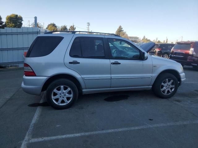 2000 Mercedes-Benz ML 430