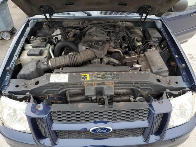 2004 Ford Explorer Sport Trac