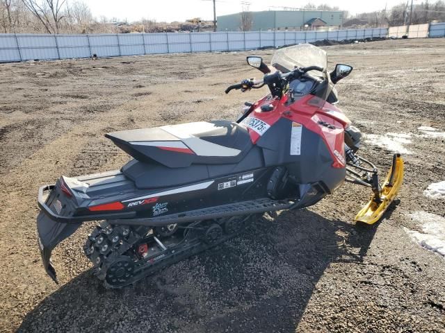 2015 Other 2015 Skidoo GSX800