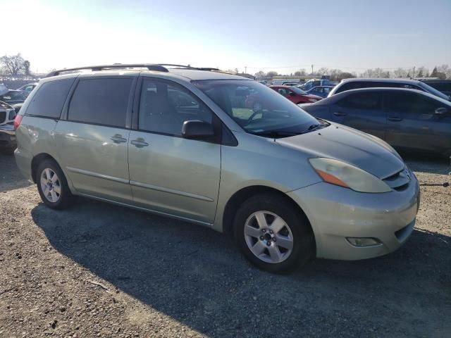 2006 Toyota Sienna CE