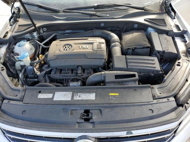 2016 Volkswagen Passat SE