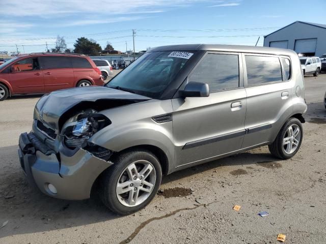 2010 KIA Soul +