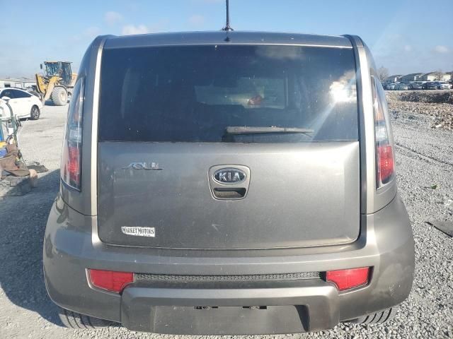 2011 KIA Soul +