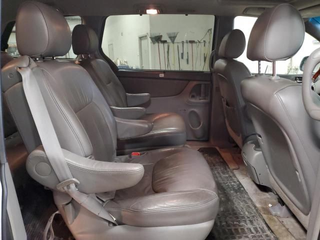 2007 Toyota Sienna XLE