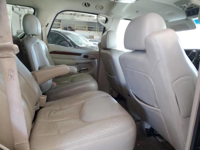 2004 Cadillac Escalade Luxury