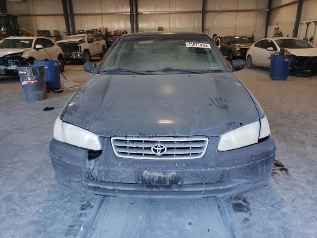 2000 Toyota Camry LE