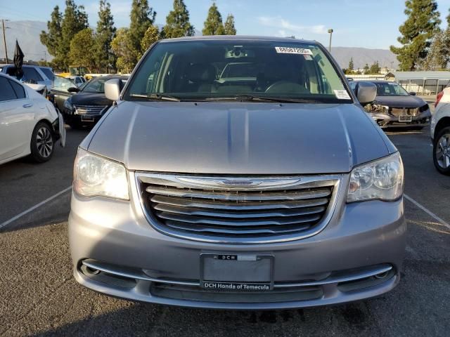 2016 Chrysler Town & Country Touring