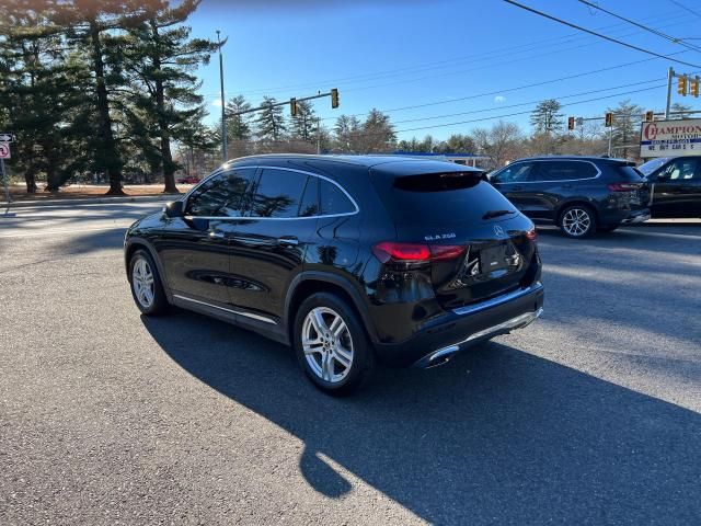 2021 Mercedes-Benz GLA 250