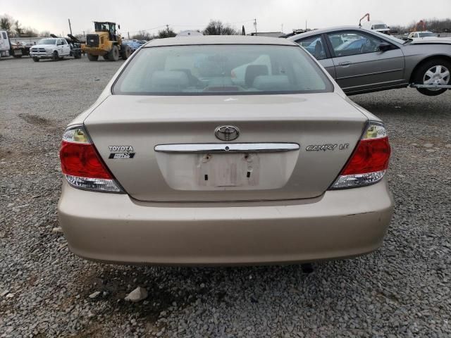 2005 Toyota Camry LE