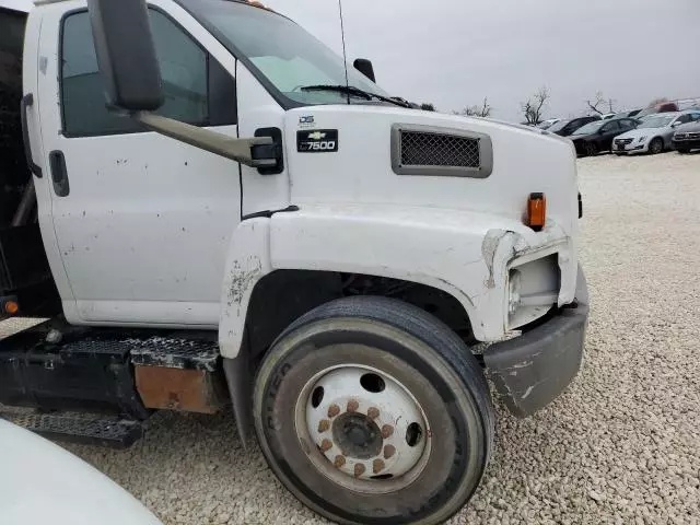 2007 Chevrolet C7500 C7C042