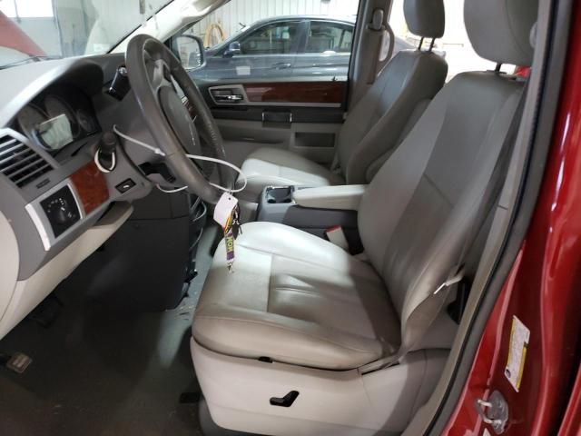 2009 Chrysler Town & Country Touring