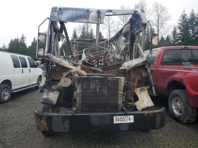 2006 Freightliner Chassis M Line WALK-IN Van