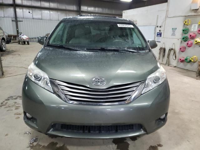 2011 Toyota Sienna XLE