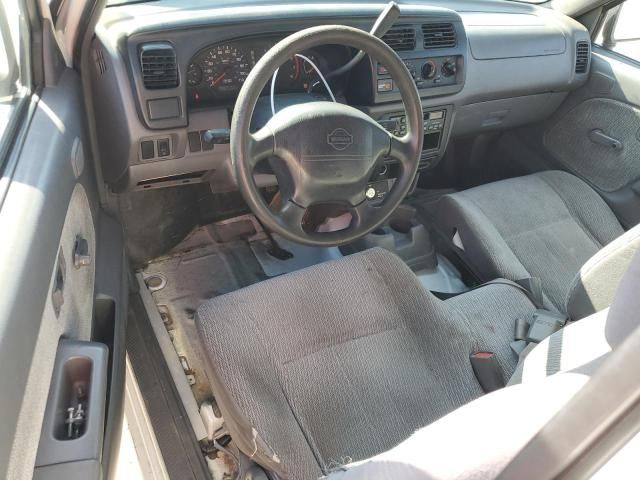 2000 Nissan Frontier King Cab XE