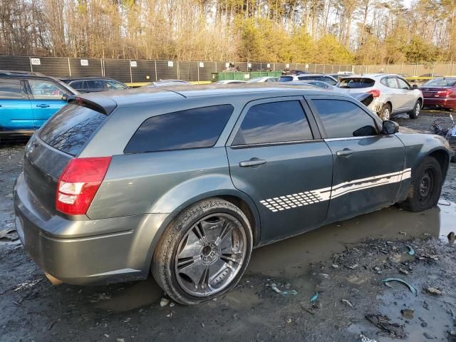 2006 Dodge Magnum SE