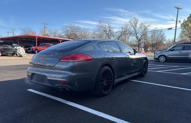 2014 Porsche Panamera 2